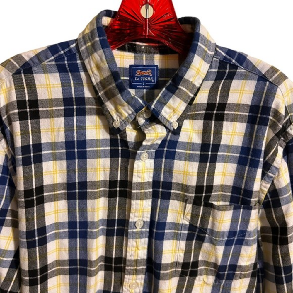 Le Tigre Shirt Adult Size Large‎ Plaid Flannel Button Up Tiger Logo Mens
